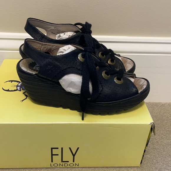 Fly London Sandals - Picture 5 of 7